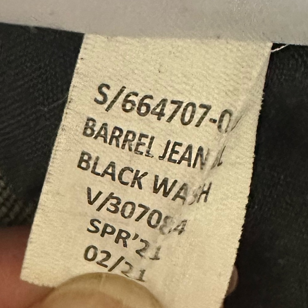 Banana Republic Barrel Jean - Picture 6 of 7